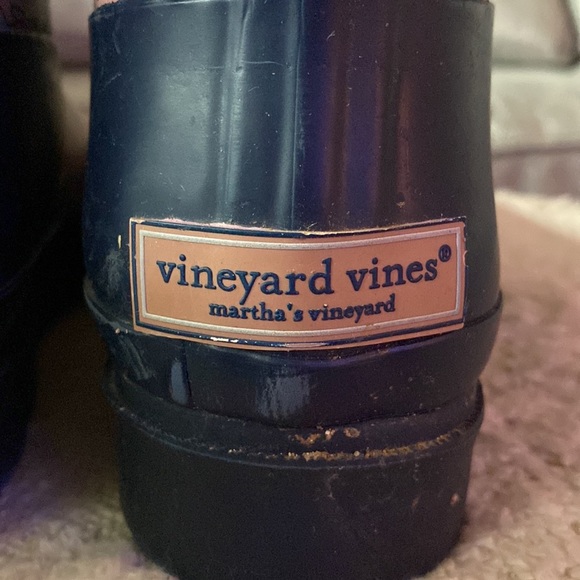 Vineyard Vines Rain Boots - Picture 10 of 15